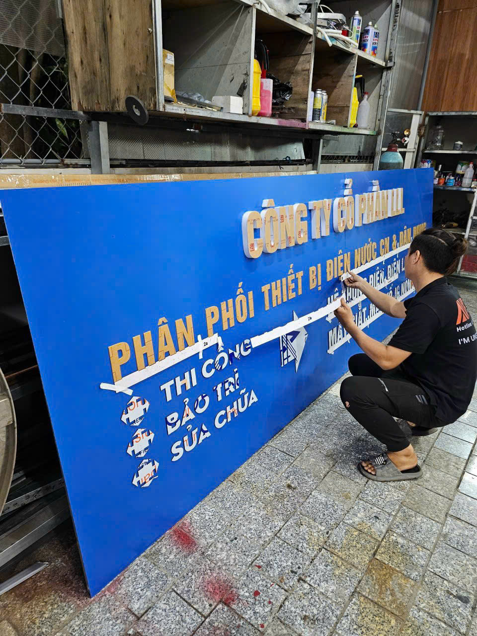 Làm Sao Để Thu Hút Khách Hàng Offline Đến Cửa Hàng Của Bạn?