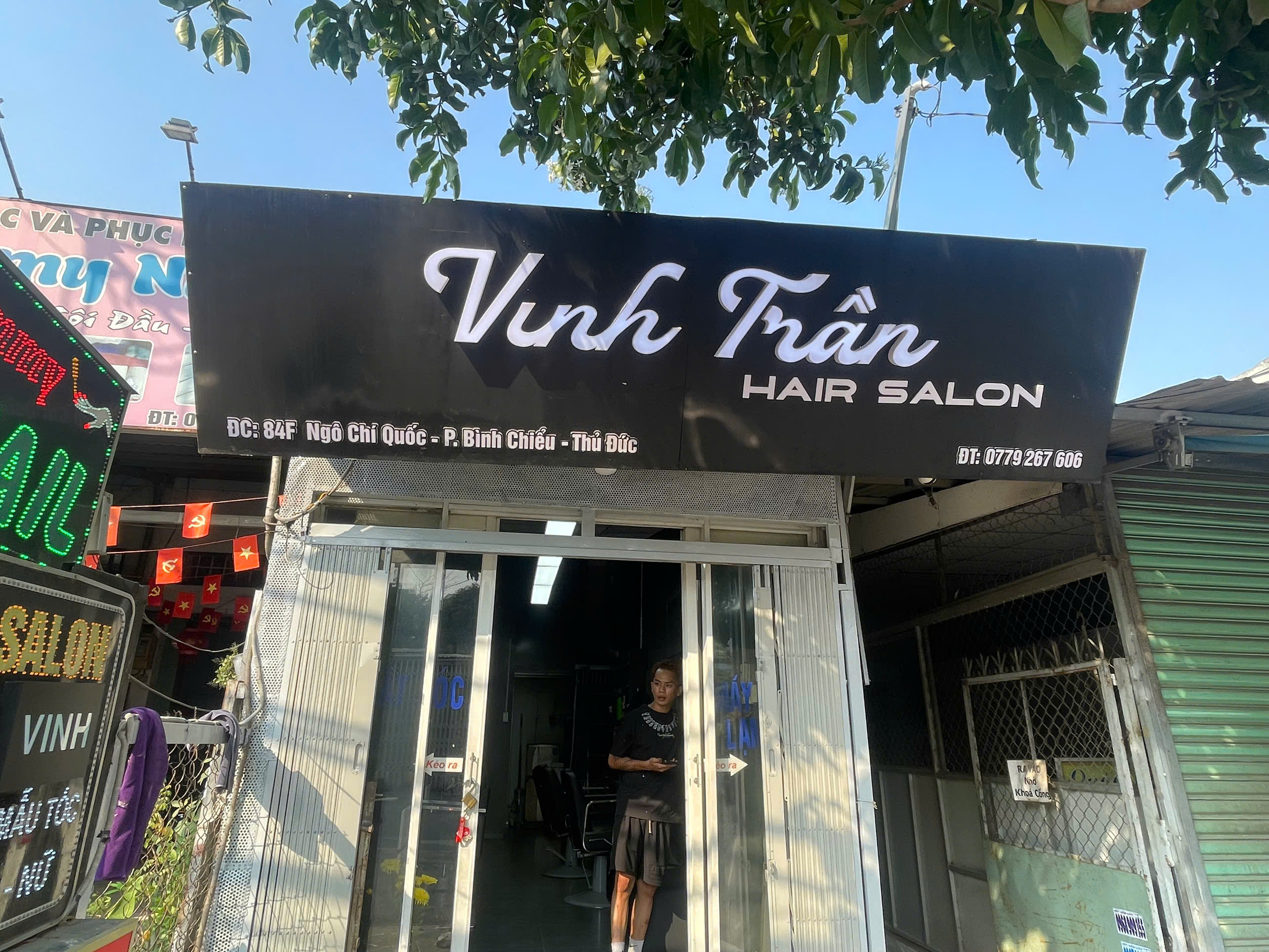 bảng hiệu salon tóc