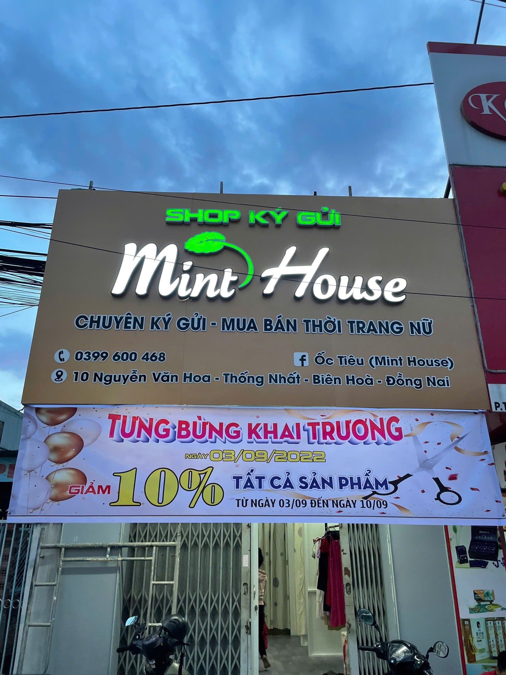 Bảng Hiệu Shop Quần Áo
