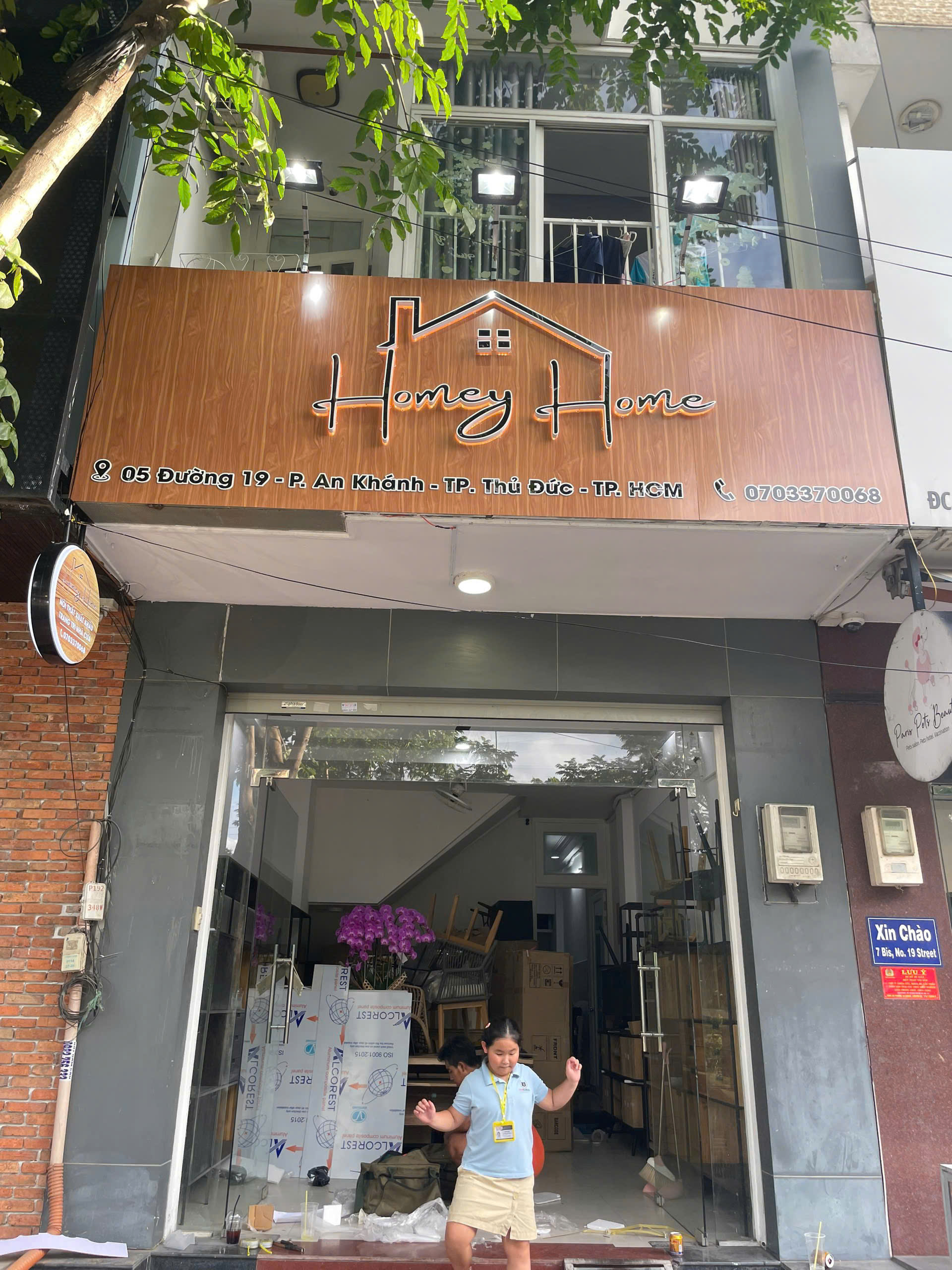 bảng hiệu thiết kế